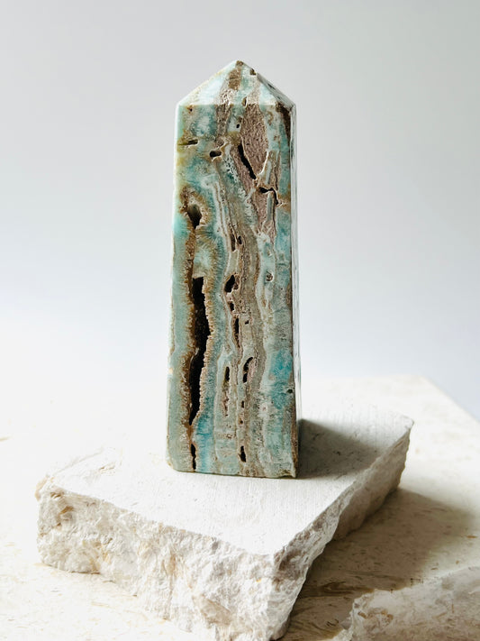 Blue Aragonite tower 323 g