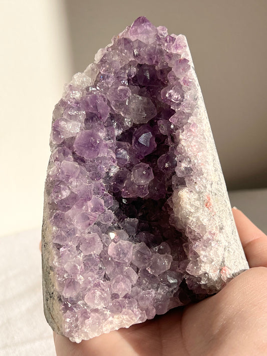 Amethyst Freeform Cutbase 495g - Zoee Crystals